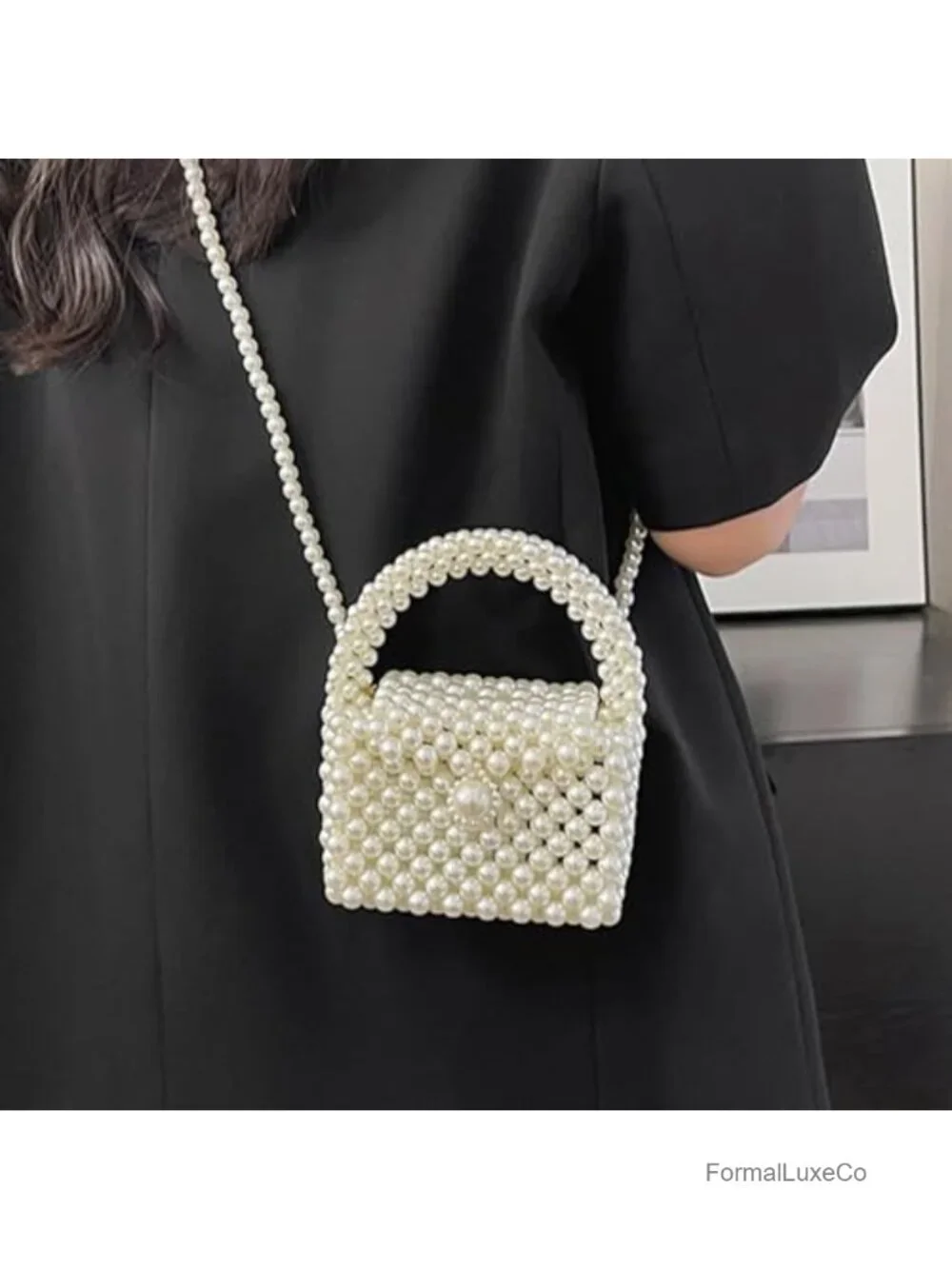 Handmade Pearl Crossbody Purse for Women Vintage Floral Evening Clutch with